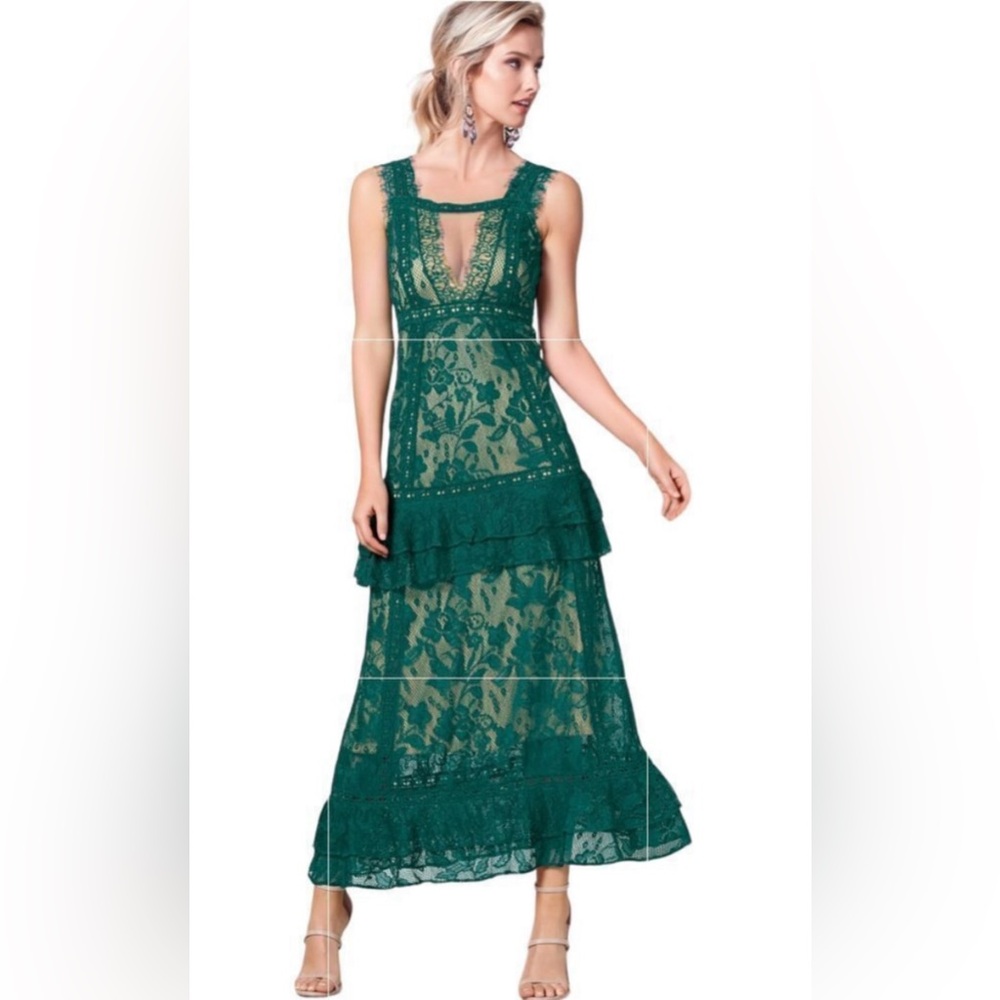 PRE OWNED AND IN EXCELLENT CONDITION VENUS Elegant Green Lace Maxi Dress SIZE 14